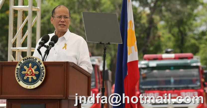 Philippine President Aquino at JDFtruck fire trucks turnover ceremony 