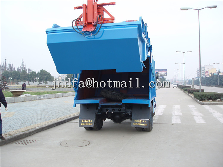 garbage collecting trucks,garbage truck,compactor garbage truck
