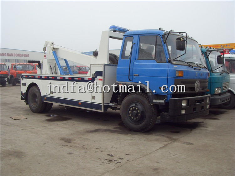 DongFeng Road Wrecker Tow Truck,Recovery Truck