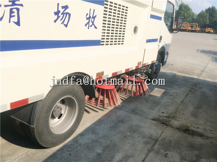 DongFeng KaiPuTe Sweeper Road Clean Truck,Street Sweeper